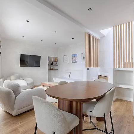 Maison De Charme Au Coeur De Batignolles باريس