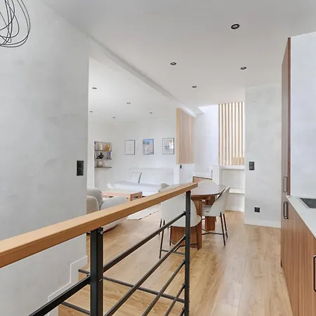 Maison De Charme Au Coeur De Batignolles باريس