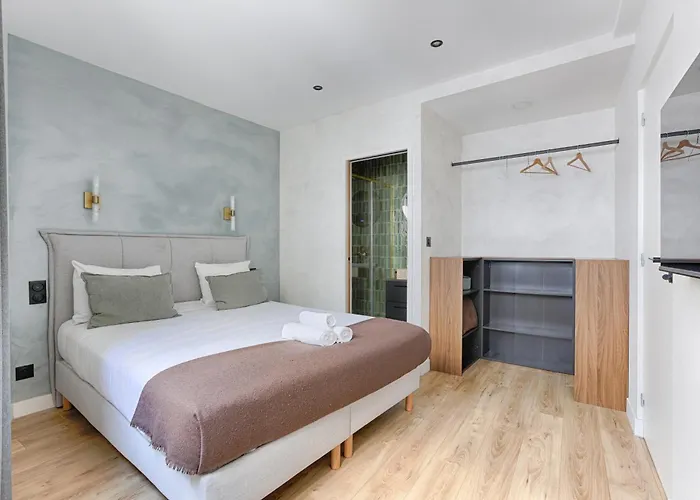 Maison De Charme Au Coeur De Batignolles *