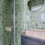 Maison De Charme Au Coeur De Batignolles Paris